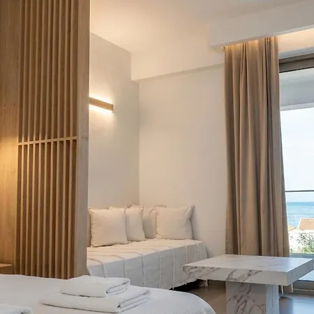 Pnoe Sea View Hotel 4*