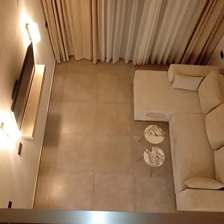 Hotel Pnoe Sea View 4*