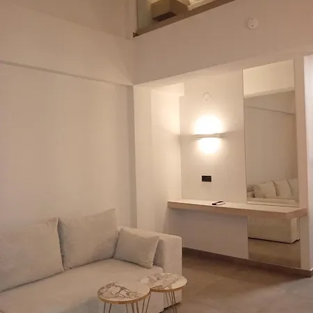 Pnoe Sea View Hotel 4*